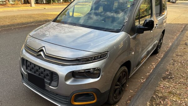 【藤沢市O様】シトロエン ベルランゴを買取させて頂きました。